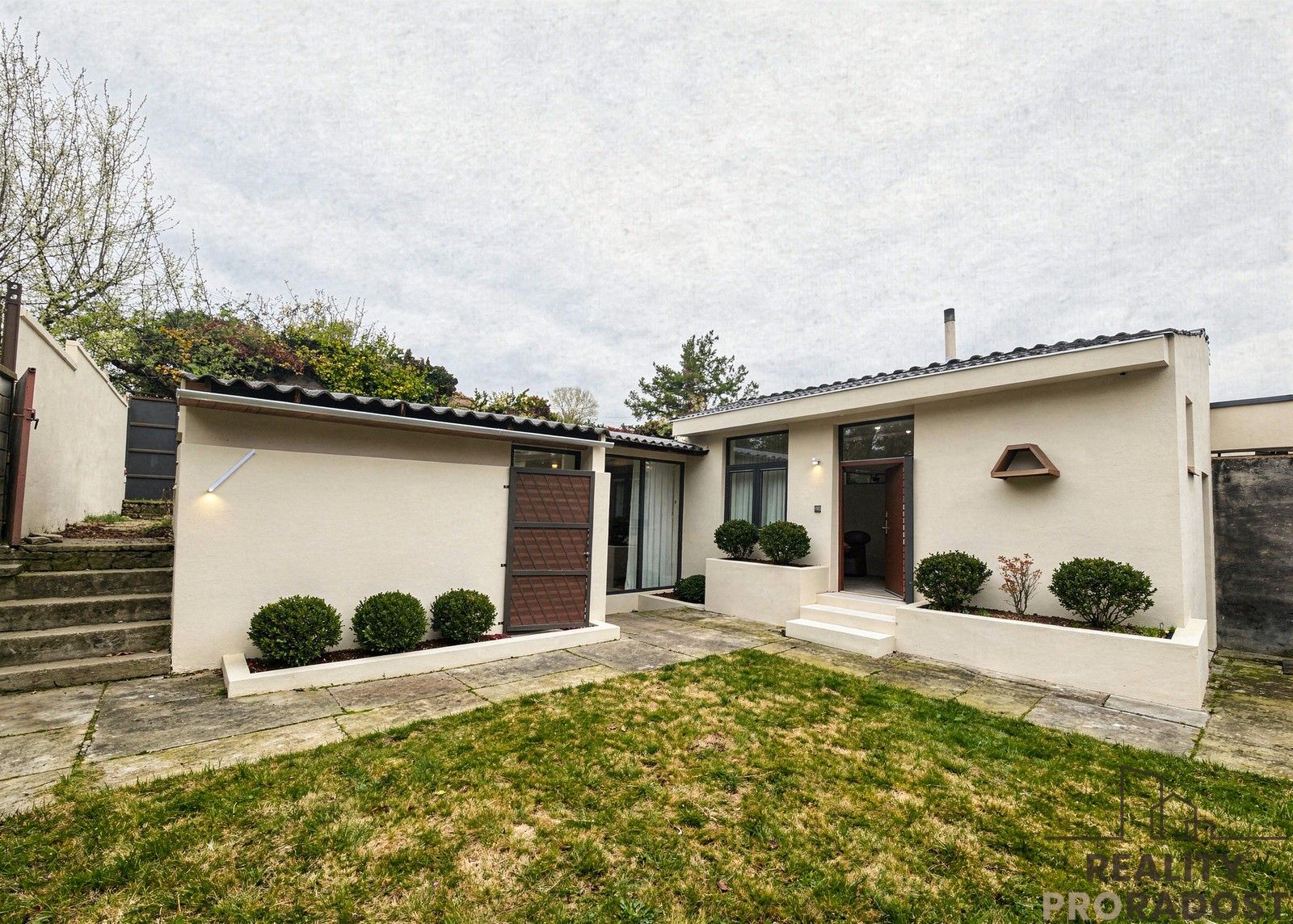 Prodej domu 80 m² - foto 2