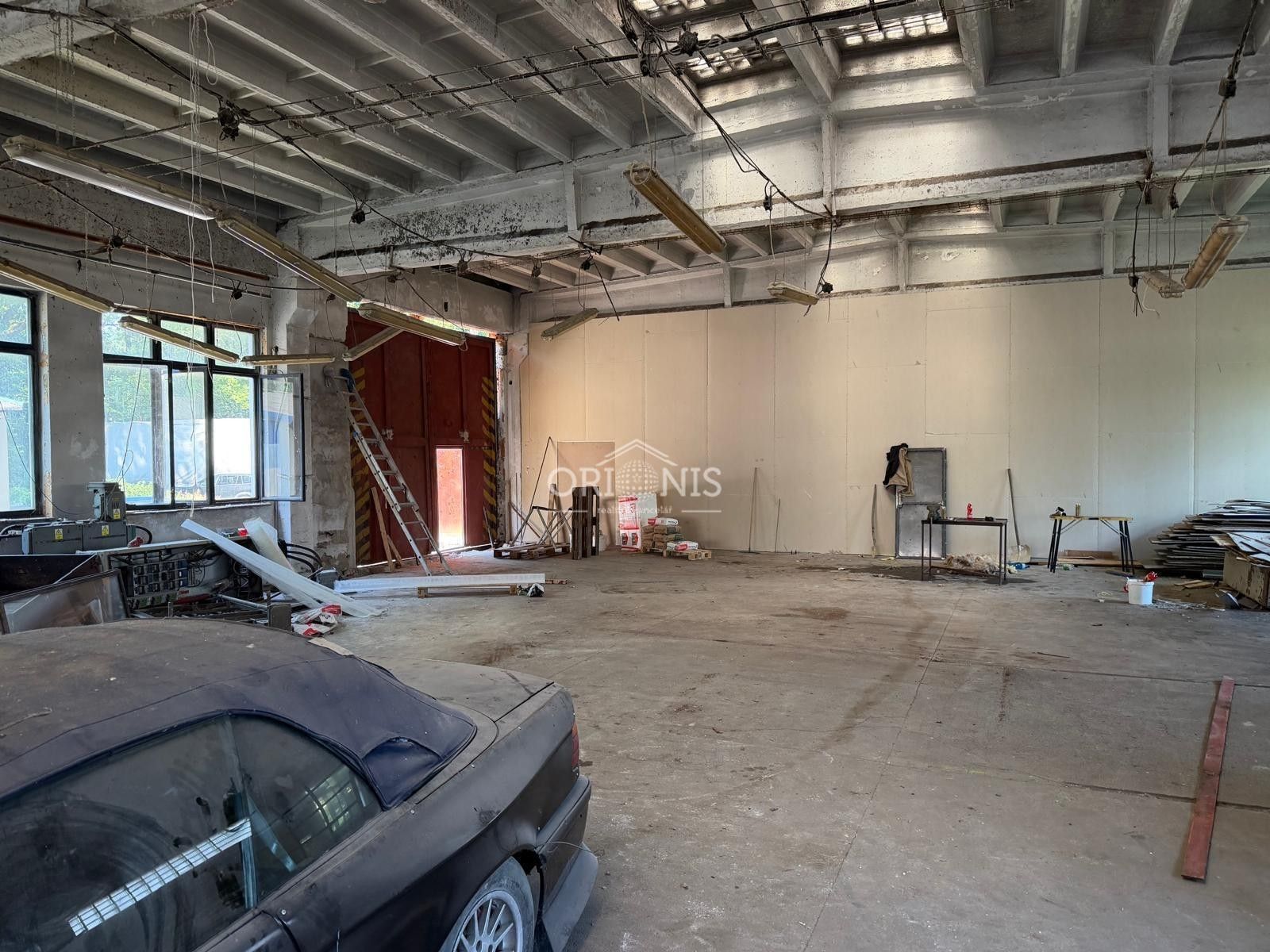 Pronájem komerčního prostoru 450 m² - foto 3