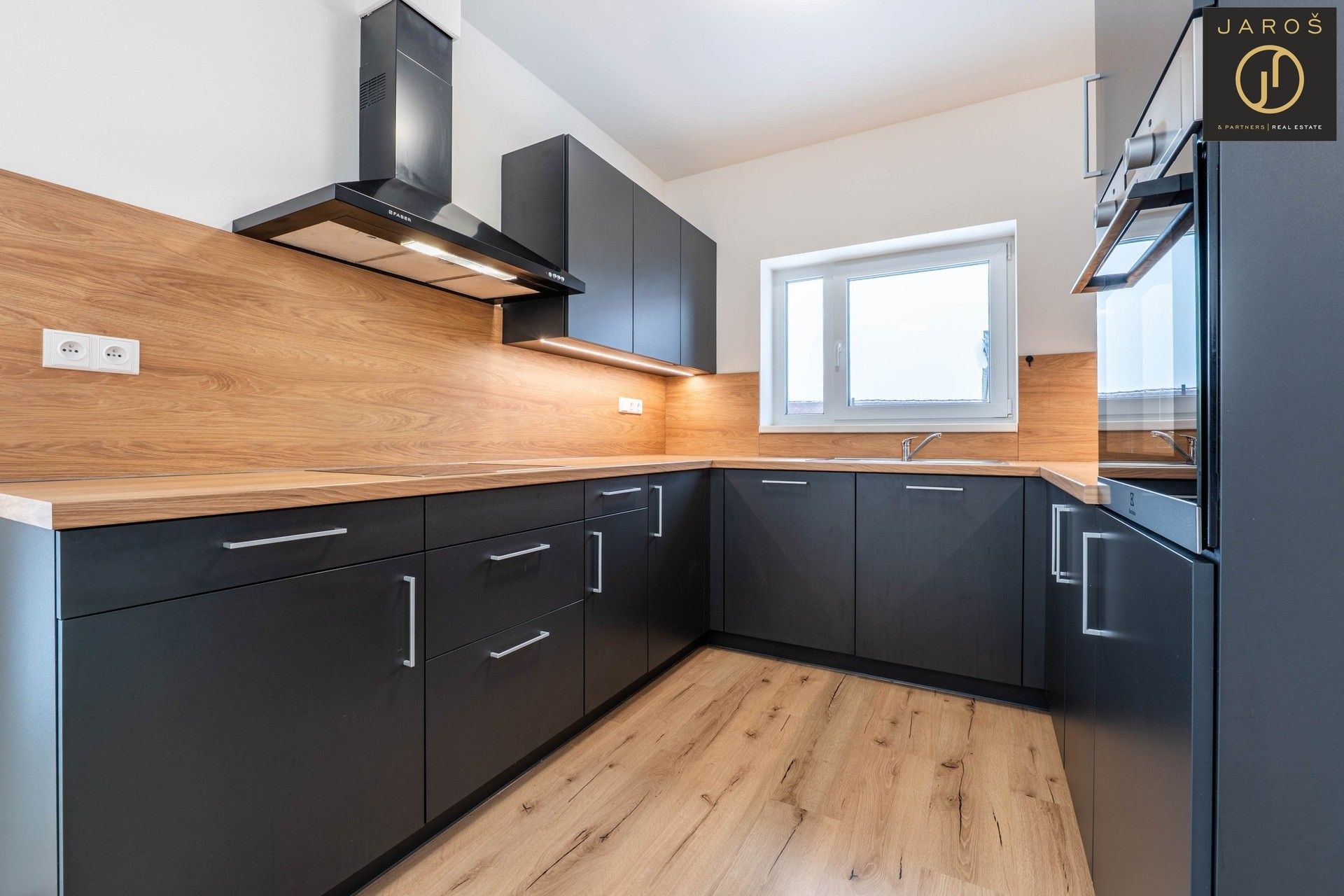 Prodej domu 93 m² - foto 2