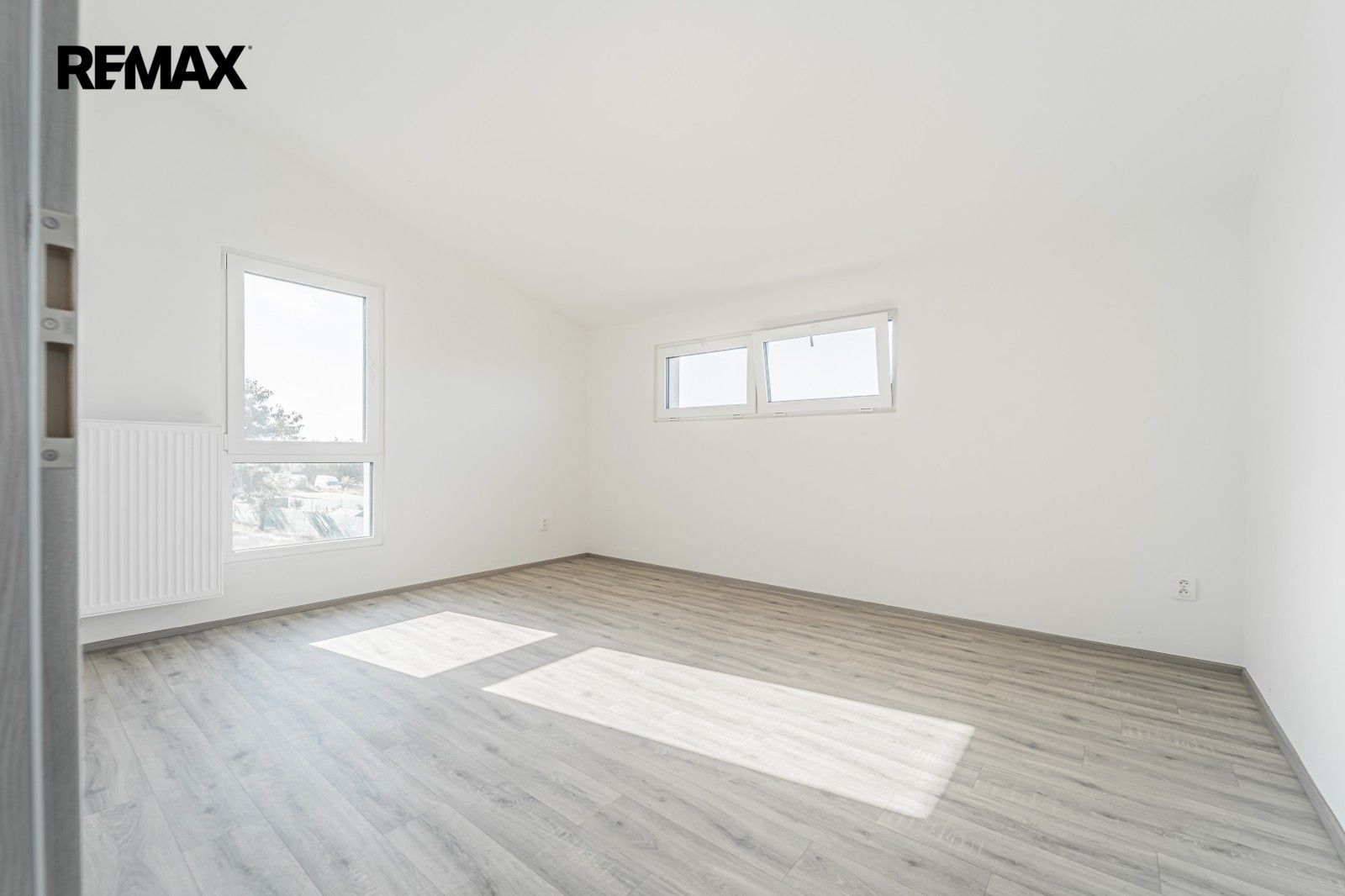Prodej bytu 4+kk 95 m² - foto 4