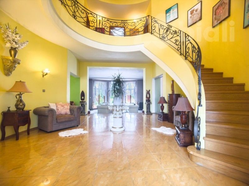 Prodej domu 256 m² - foto 3