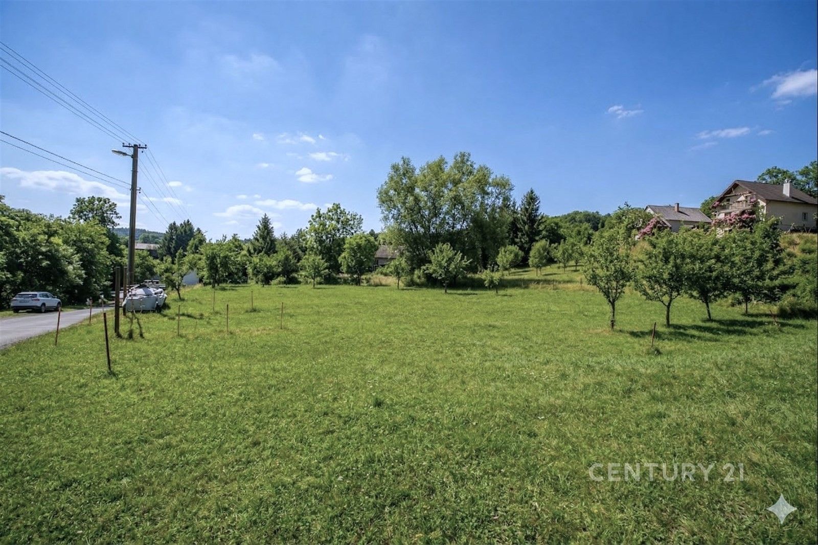 Prodej pozemku 1271 m² - foto 1