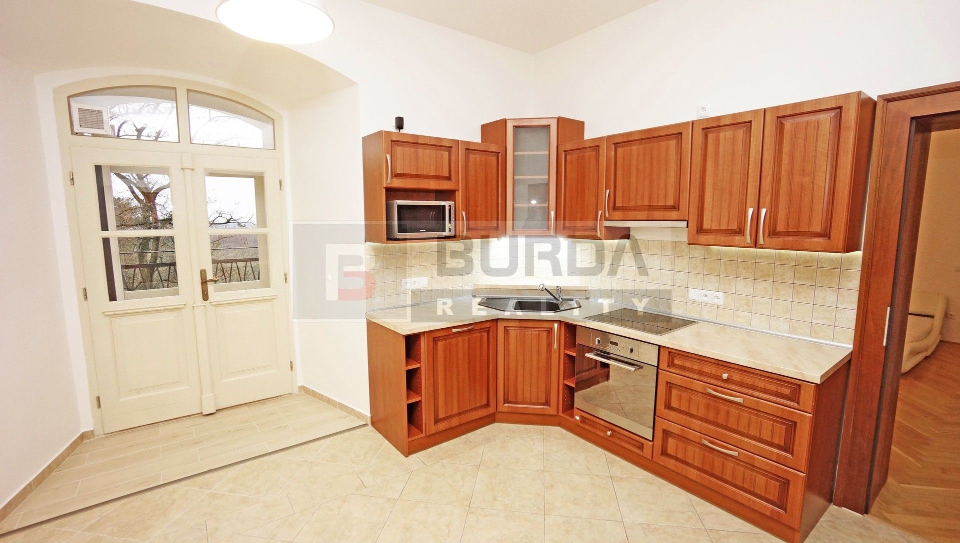 Pronájem bytu 3+kk 124 m² - foto 4