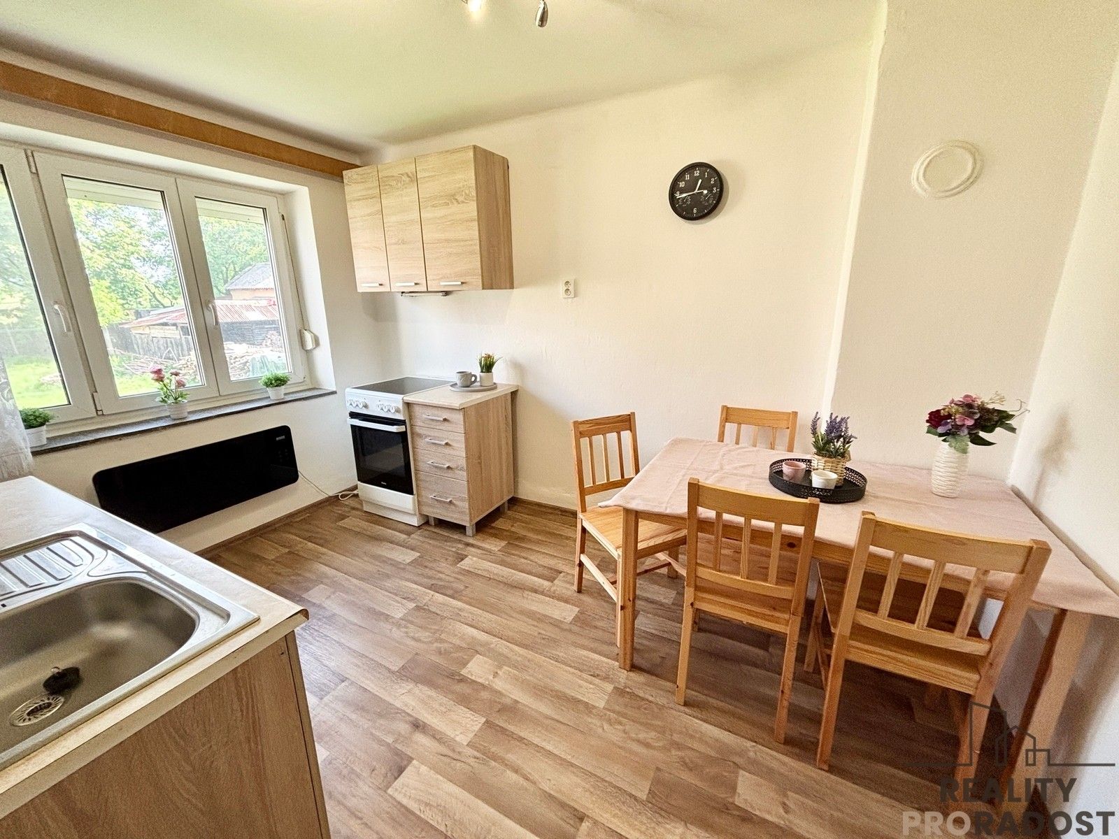 Prodej bytu 2+1 49 m² - foto 1