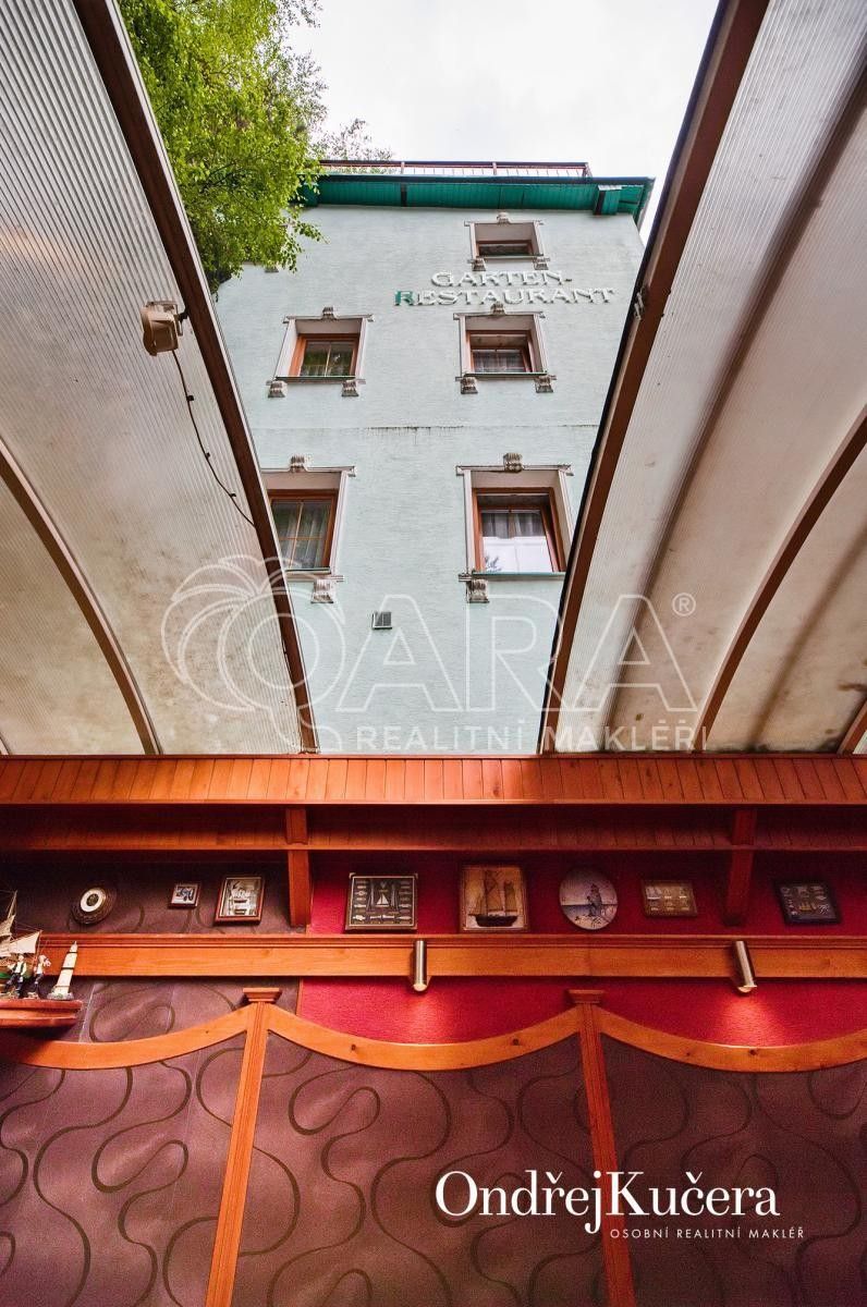 Prodej komerčního prostoru 832 m² - foto 8