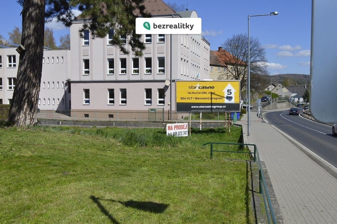 Prodej pozemku 877 m² - foto 2