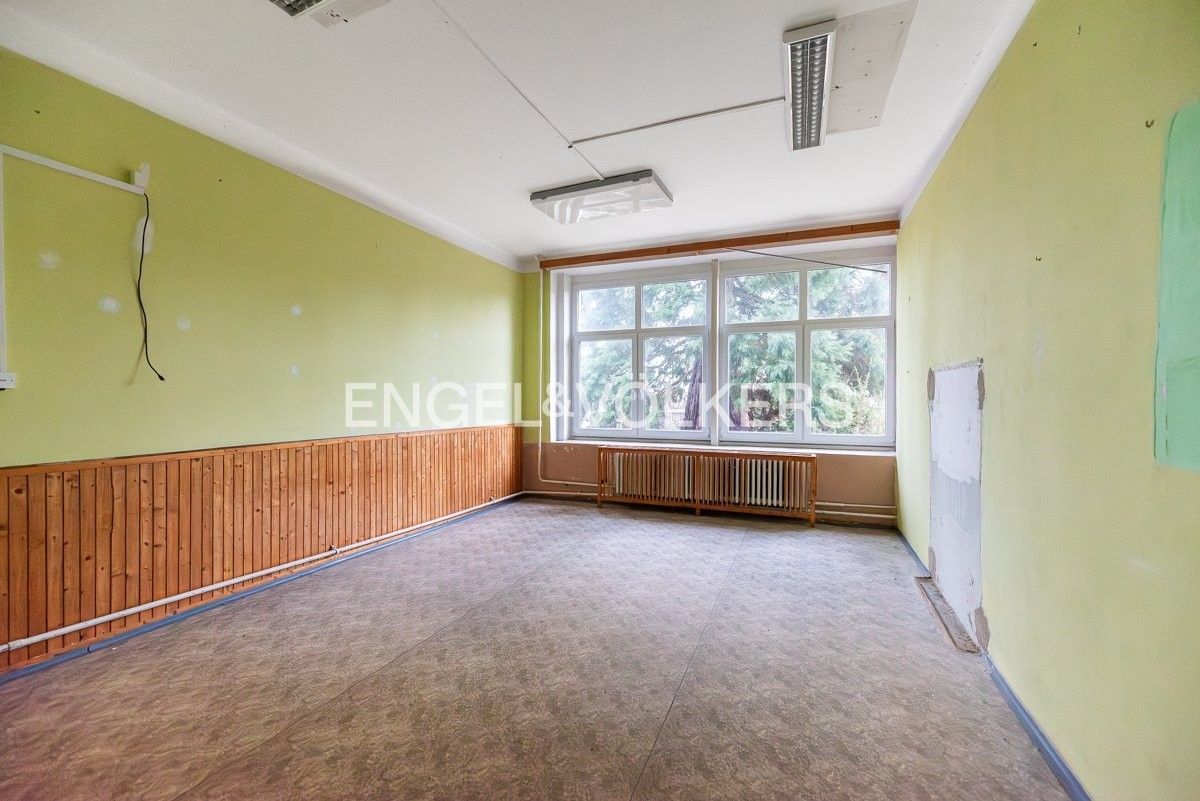 Pronájem komerčního prostoru 870 m² - foto 9