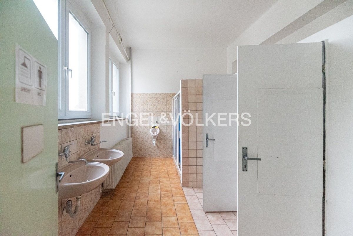 Pronájem komerčního prostoru 870 m² - foto 17