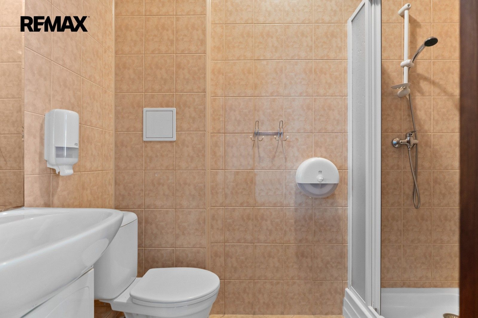 Prodej komerčního prostoru 610 m² - foto 16
