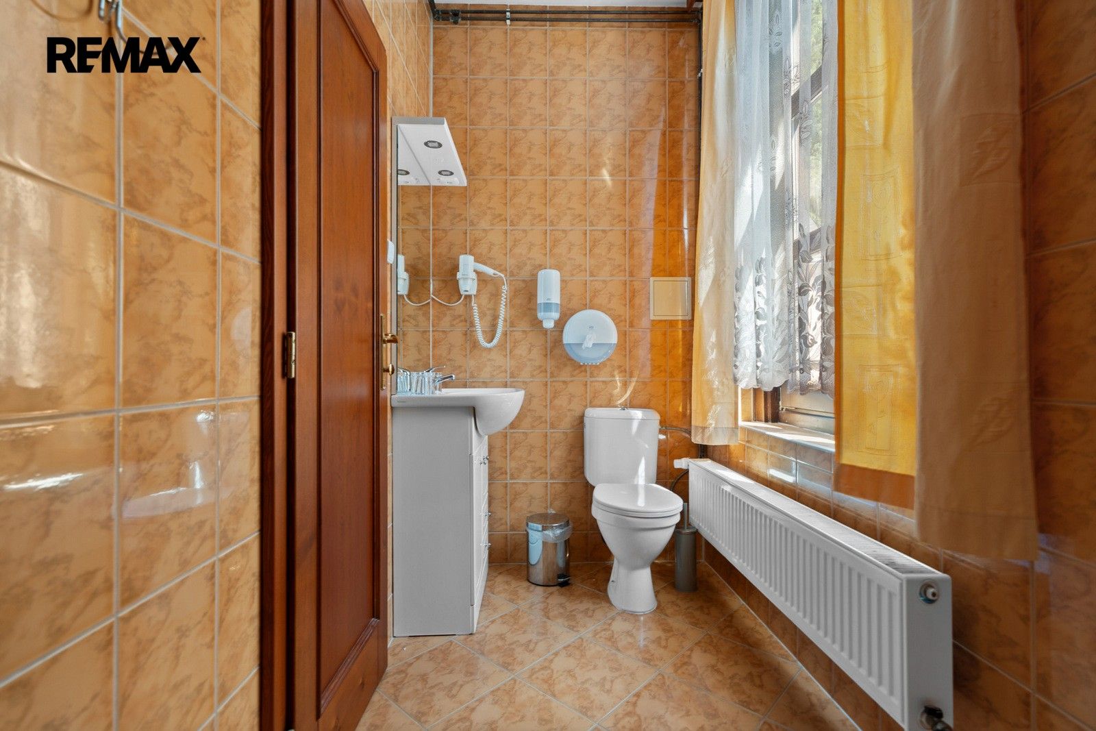 Prodej komerčního prostoru 610 m² - foto 19