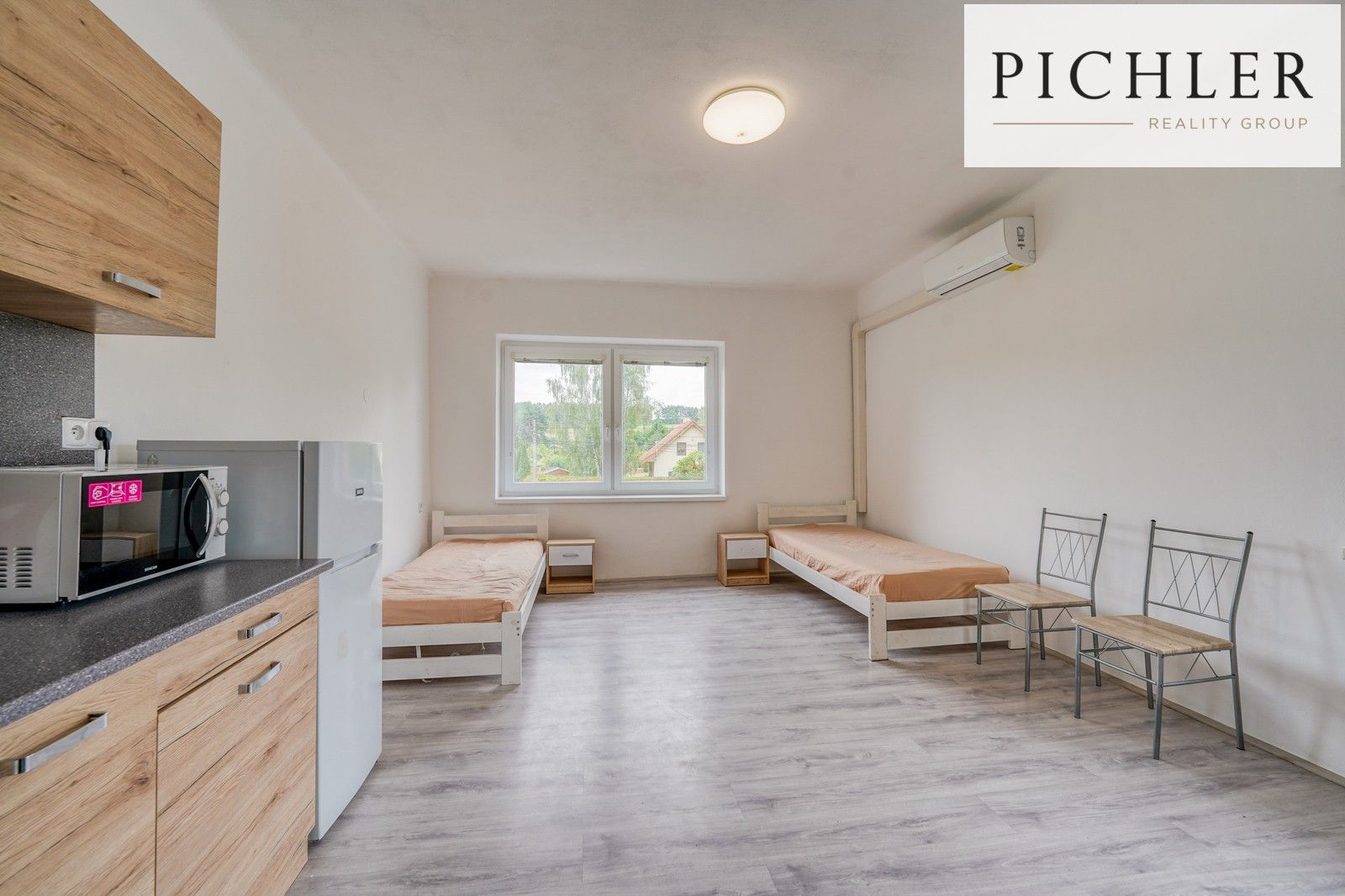 Prodej komerčního prostoru 900 m² - foto 8