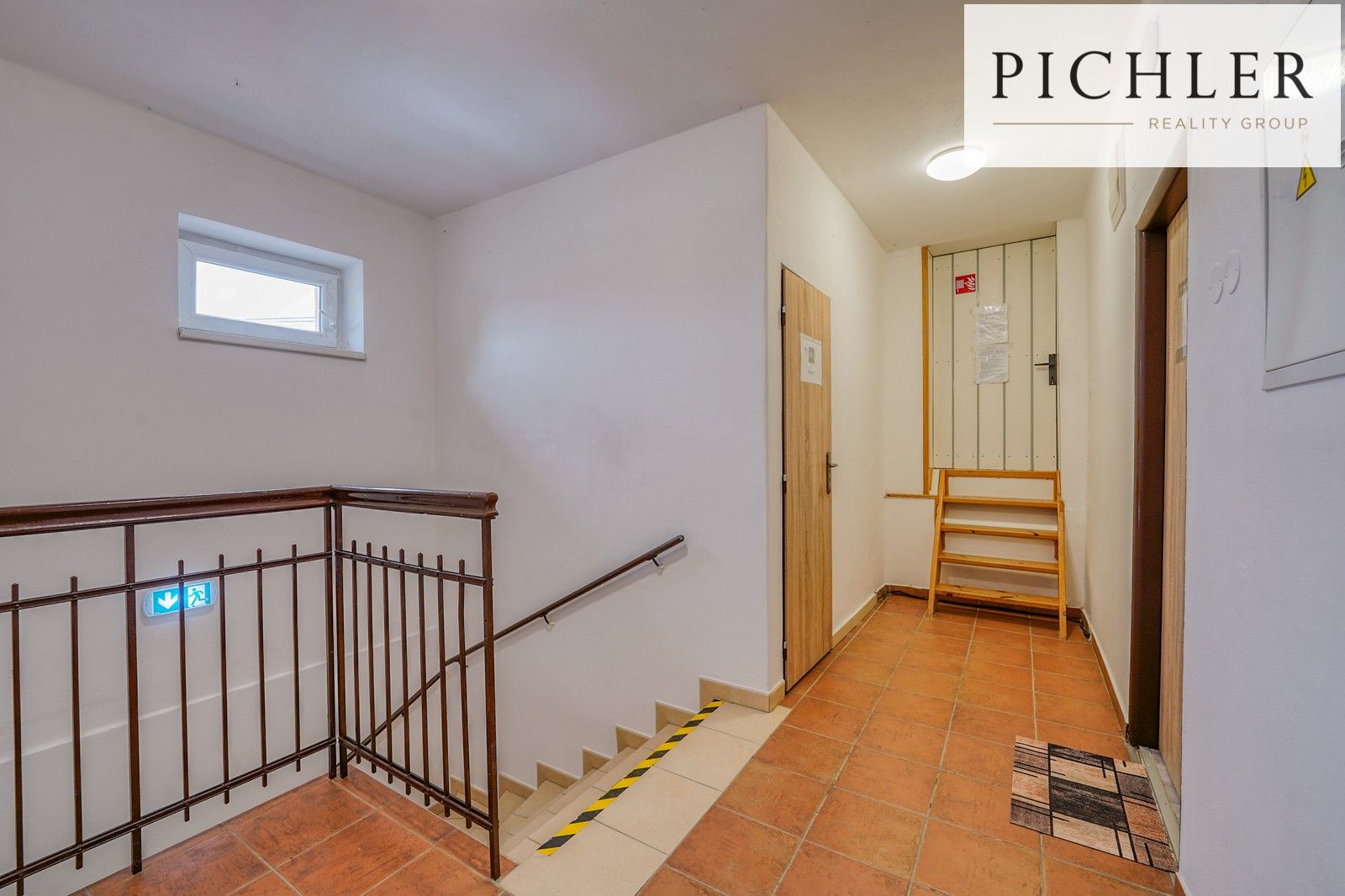 Prodej komerčního prostoru 900 m² - foto 6