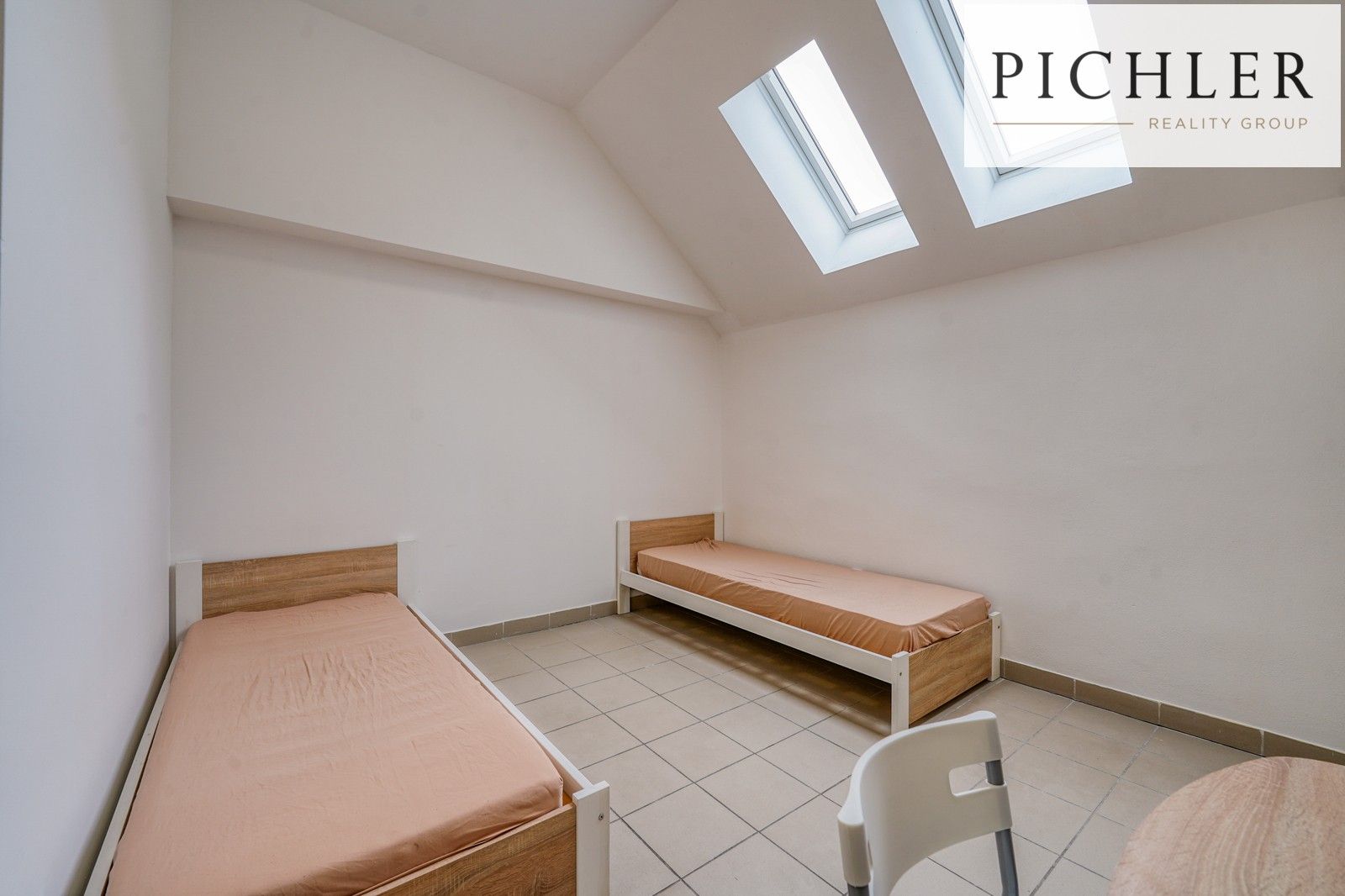 Prodej komerčního prostoru 900 m² - foto 14