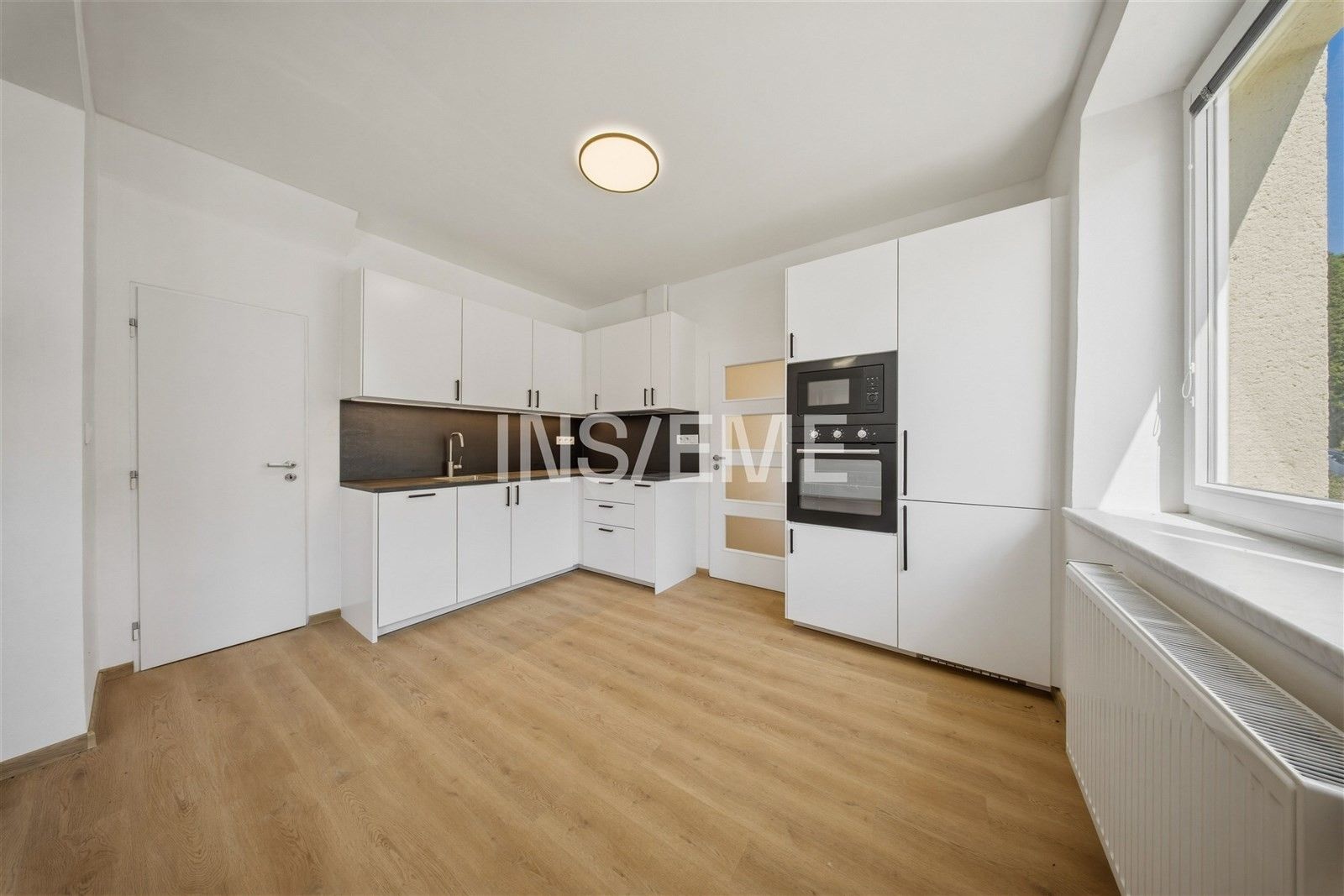 Pronájem bytu 3+kk 86 m² - foto 2