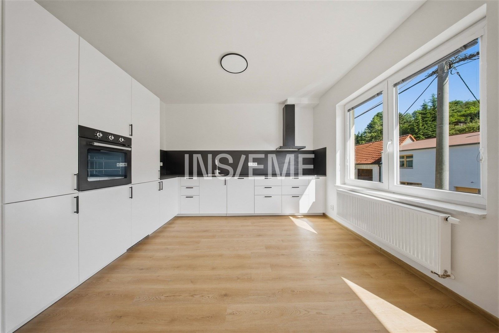 Pronájem bytu 3+kk 98 m² - foto 2