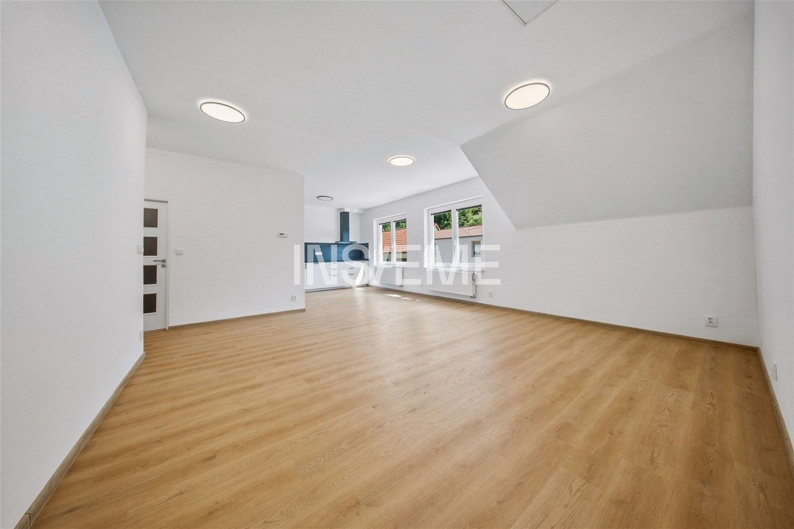 Pronájem bytu 3+kk 98 m² - foto 9