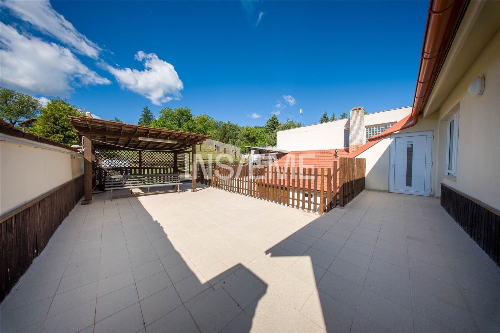 Pronájem bytu 3+kk 98 m² - foto 15