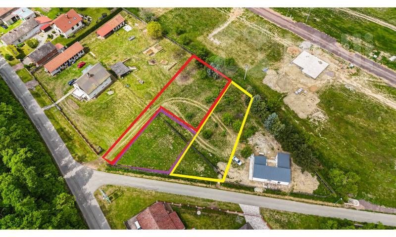 Prodej pozemku 812 m² - foto 1