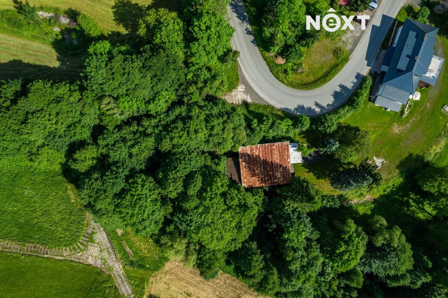 Prodej nemovitosti 750 m² - foto 11