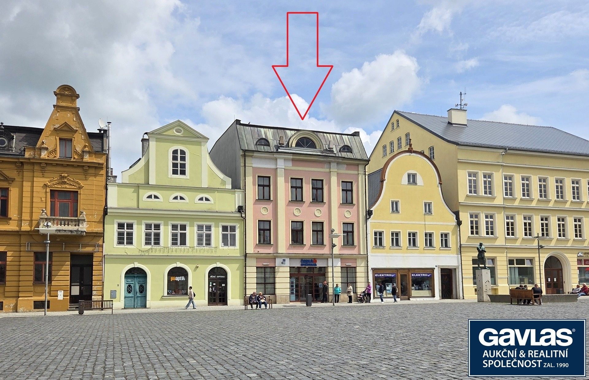 Prodej komerčního prostoru 961 m² - foto 1
