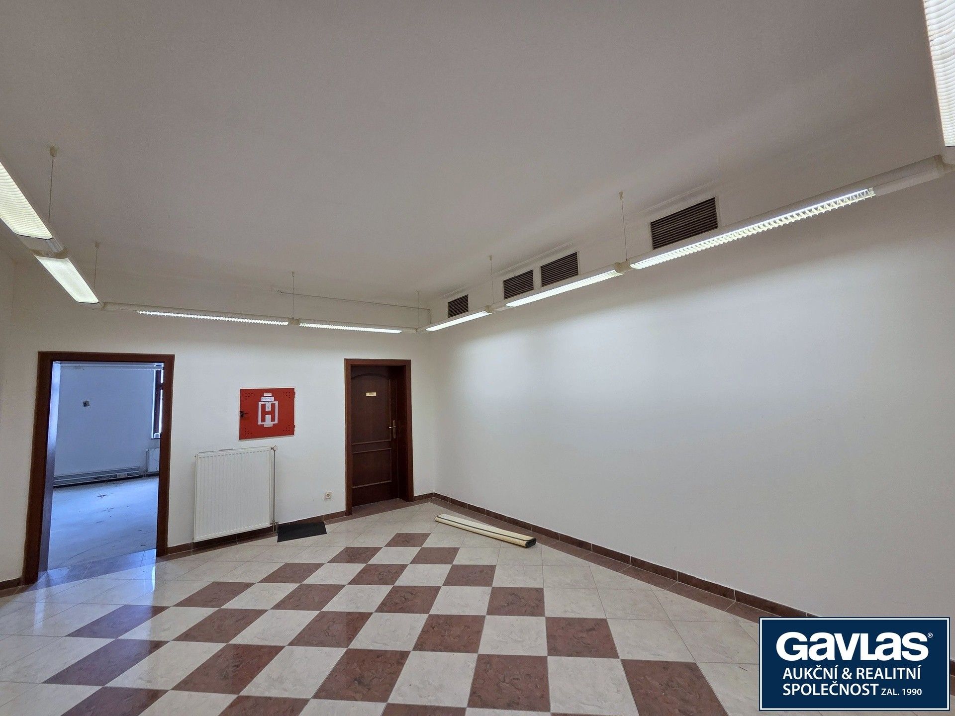 Prodej komerčního prostoru 961 m² - foto 22