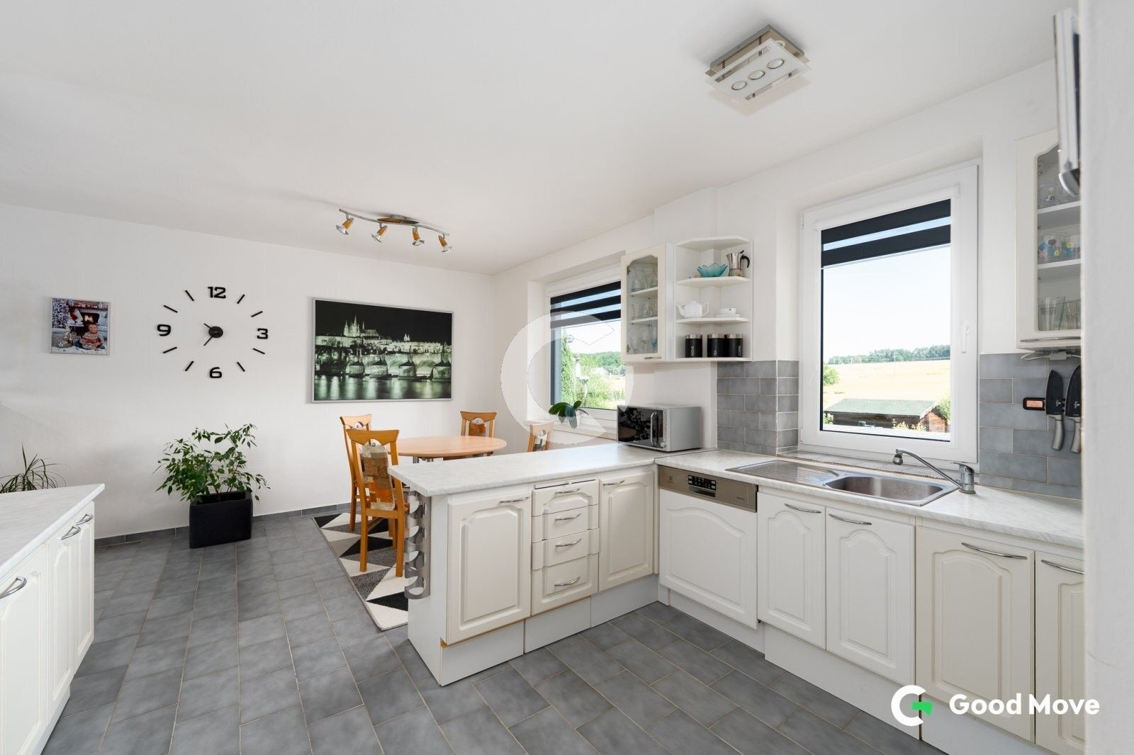 Prodej domu 160 m² - foto 3