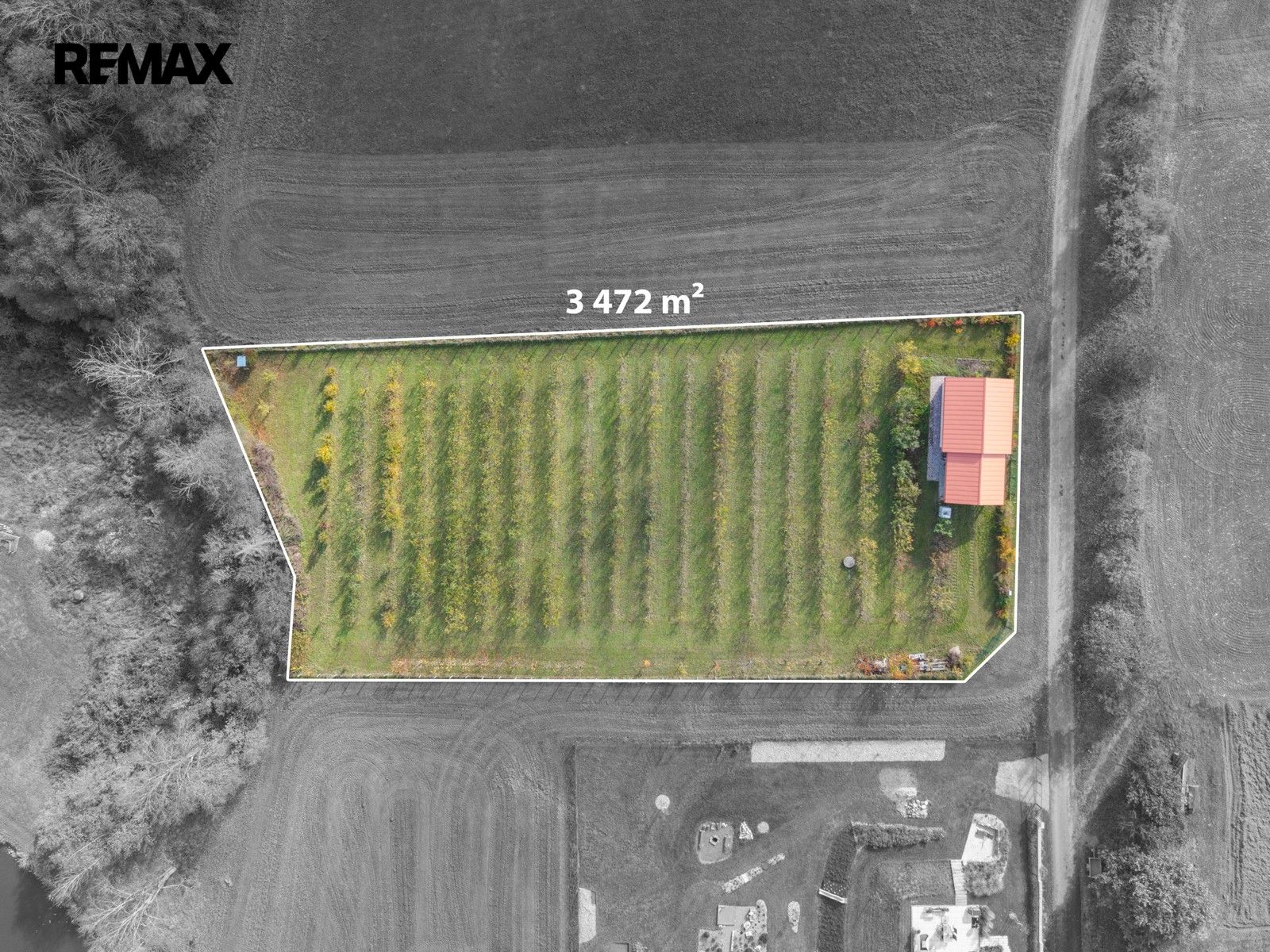 Prodej pozemku 3472 m² - foto 1