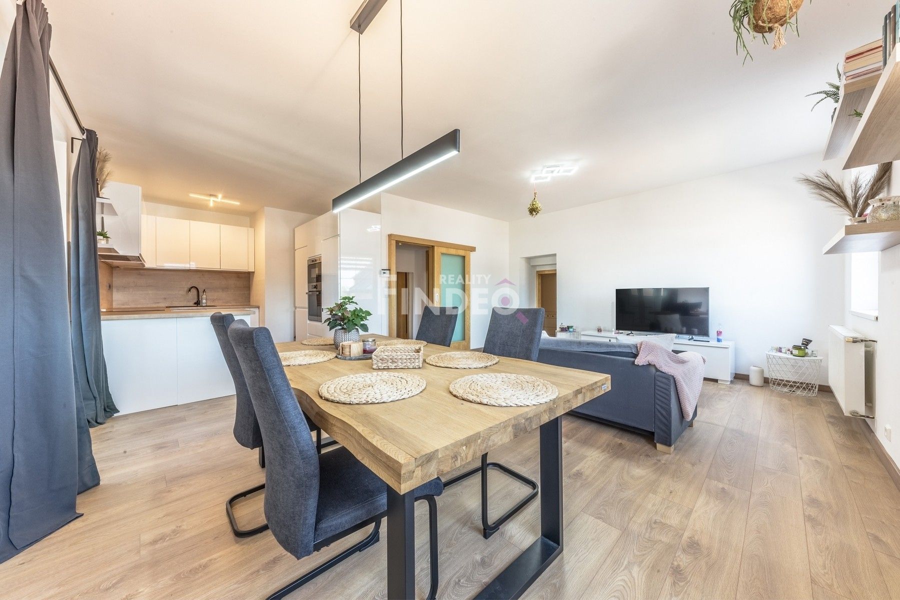 Prodej bytu 3+kk 98 m² - foto 2