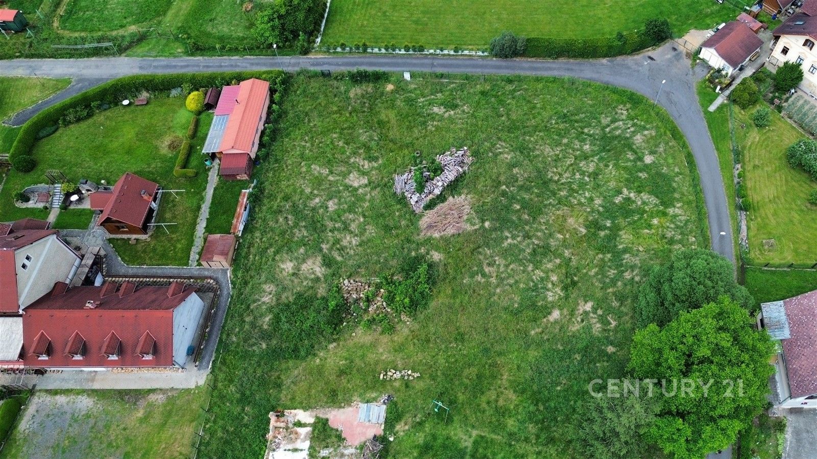 Prodej pozemku 2078 m² - foto 4