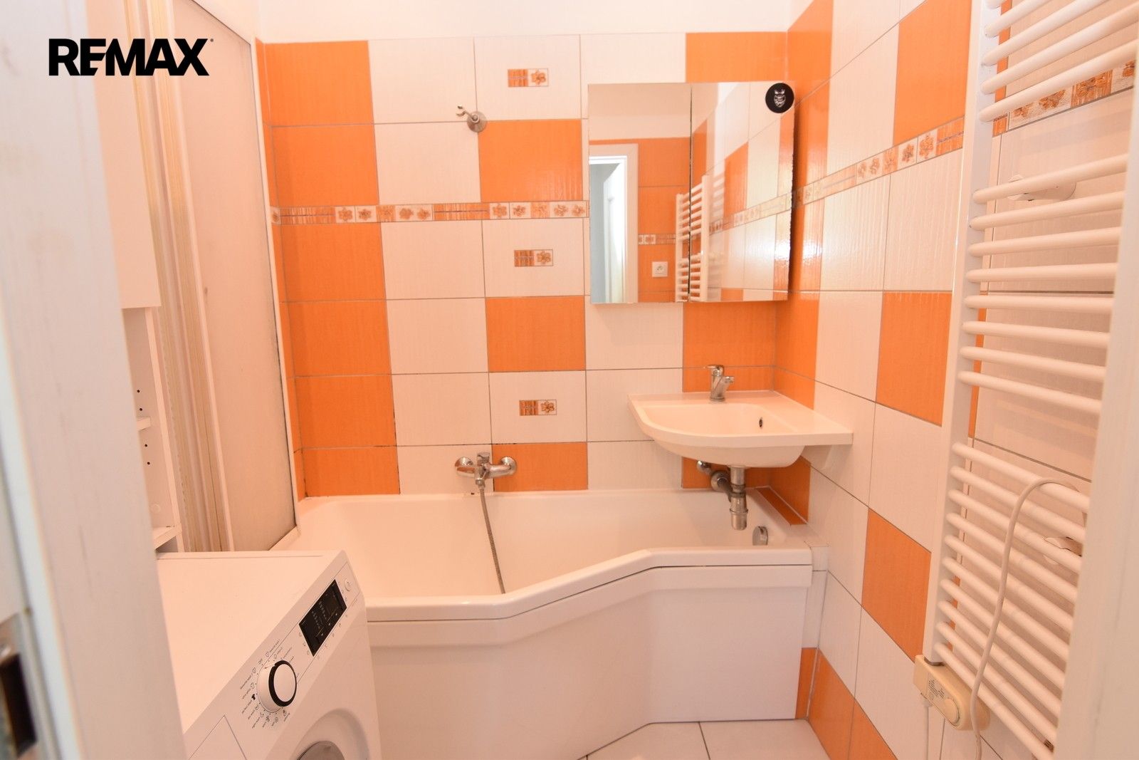Pronájem bytu 3+1 72 m² - foto 8