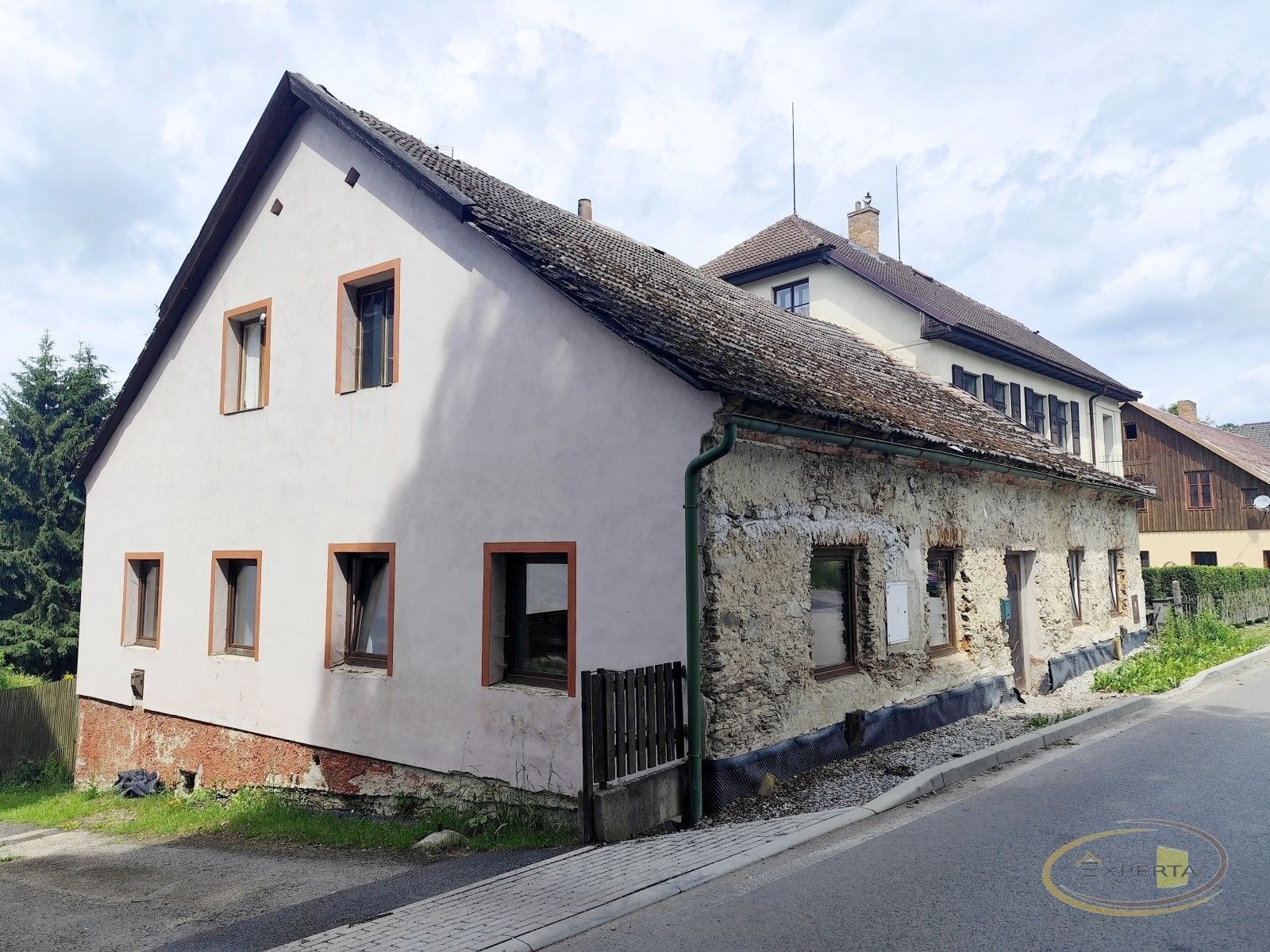 Prodej domu 200 m² - foto 1