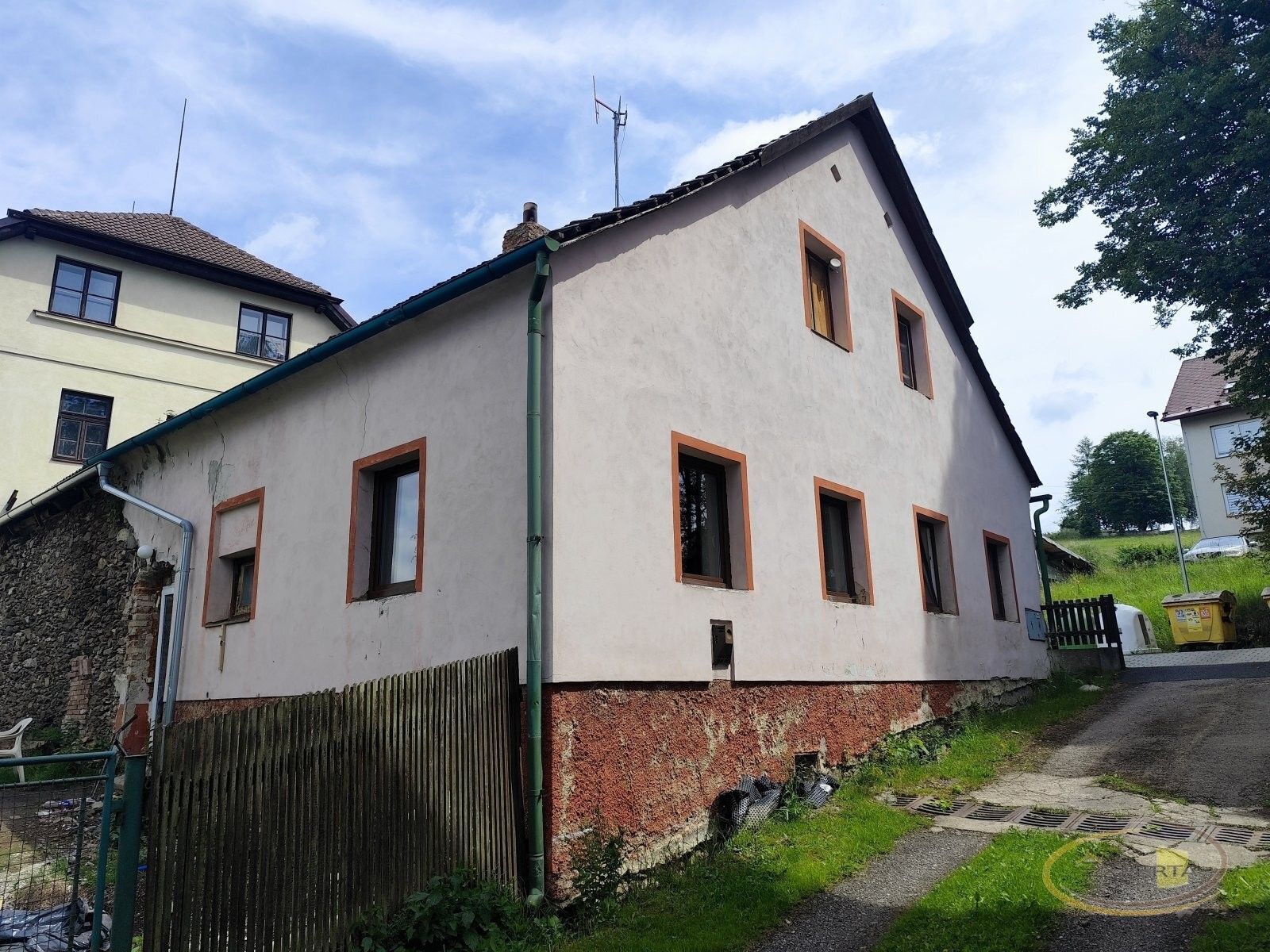 Prodej domu 200 m² - foto 2