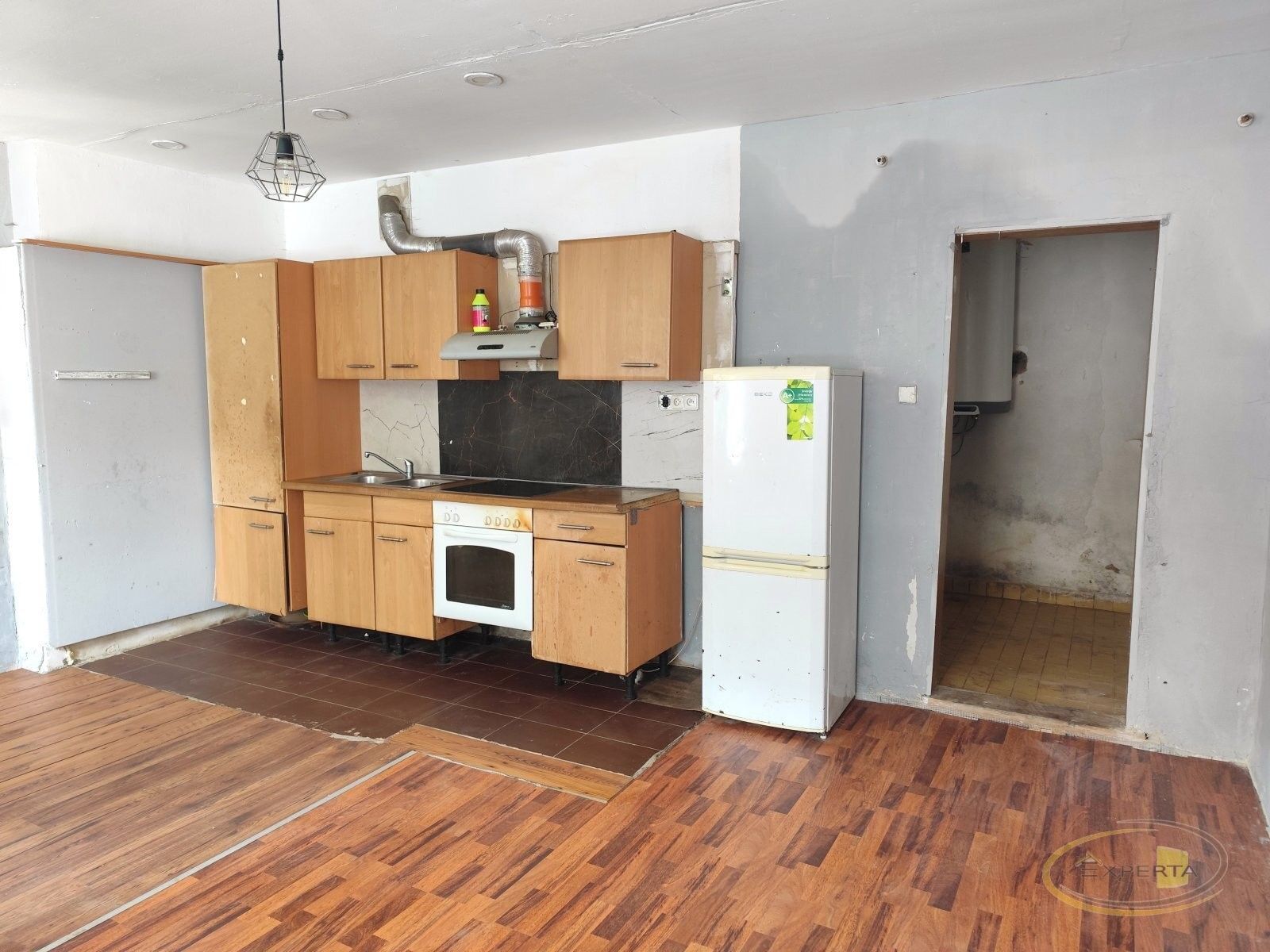 Prodej domu 200 m² - foto 3