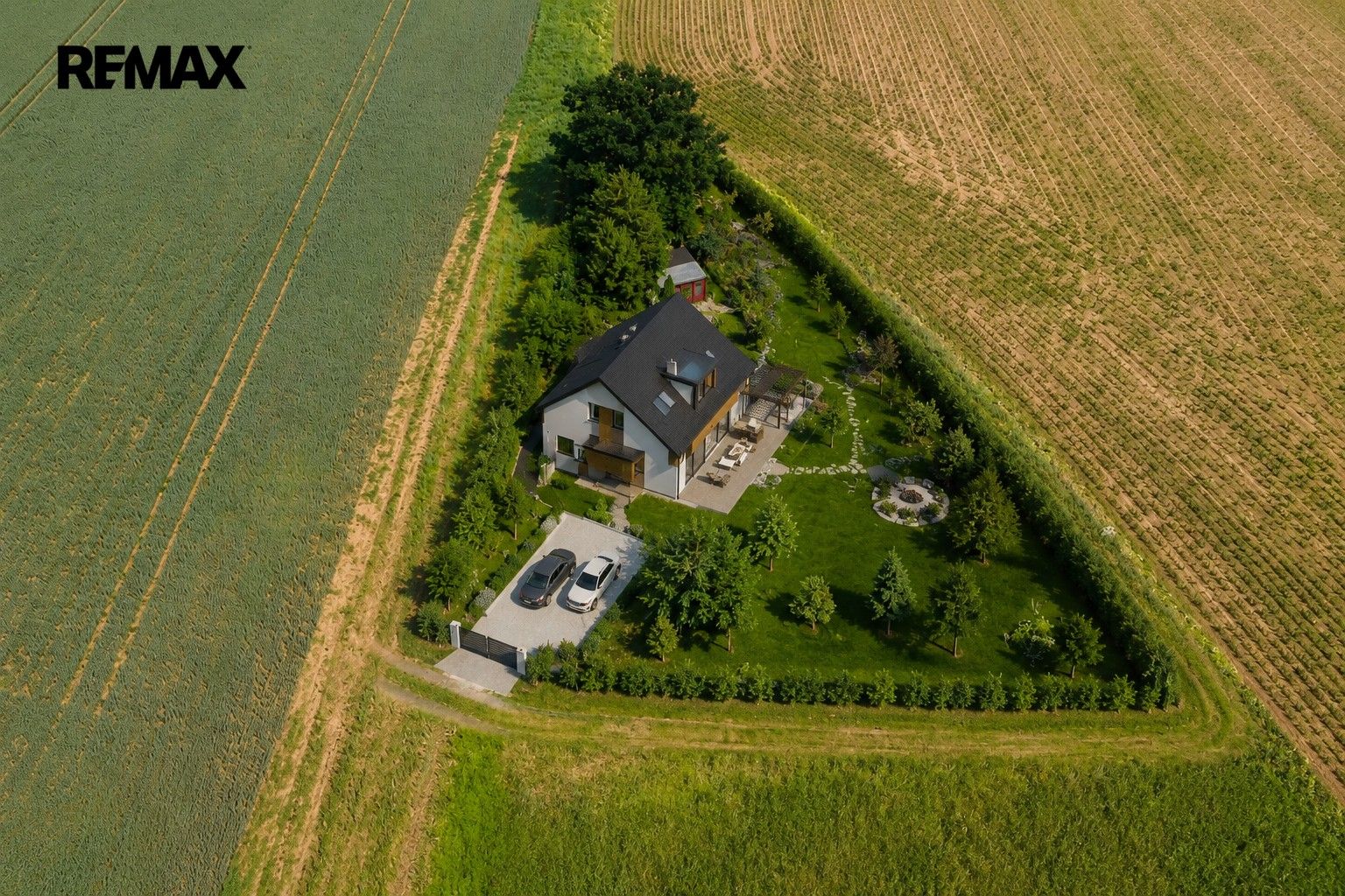 Prodej pozemku 600 m² - foto 3