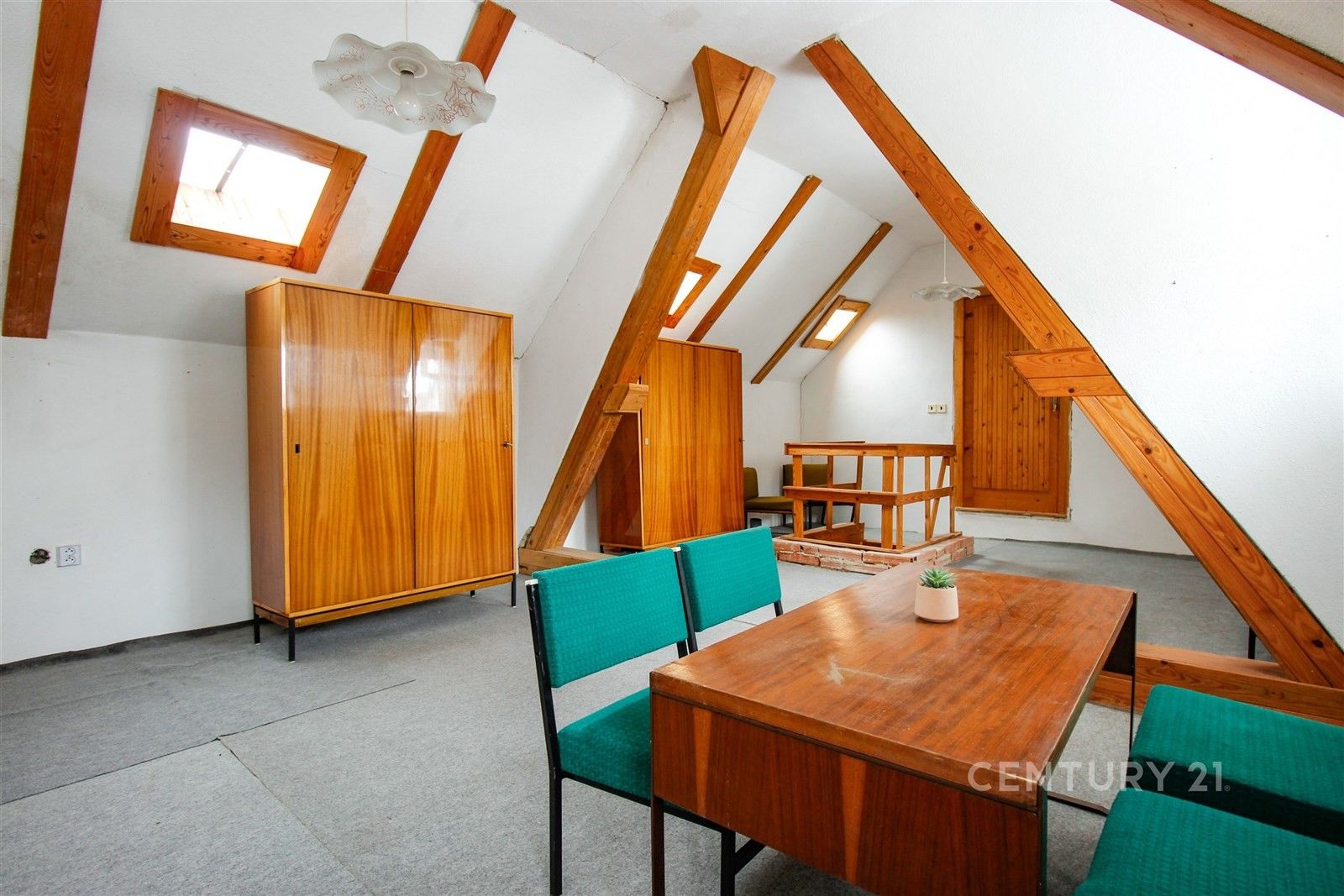 Prodej domu 140 m² - foto 1