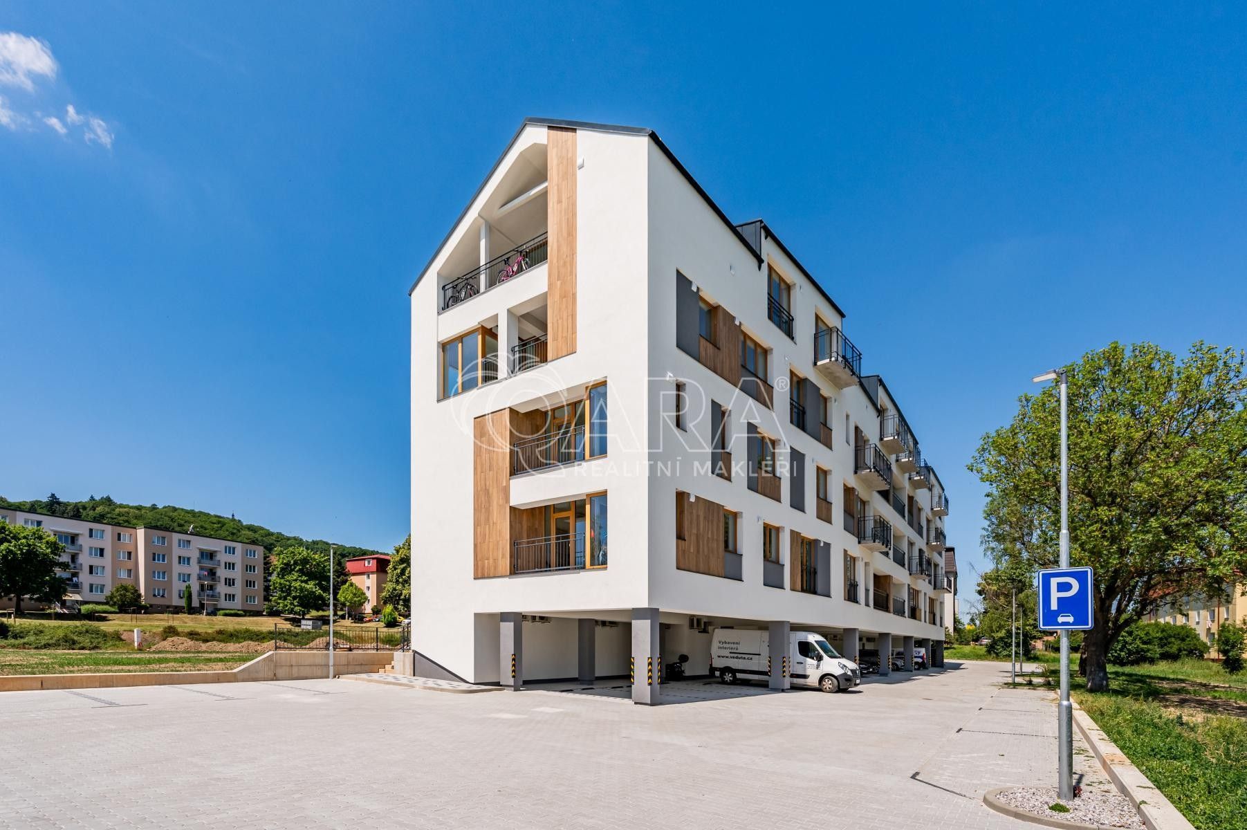Pronájem bytu 2+kk 463 m² - foto 6