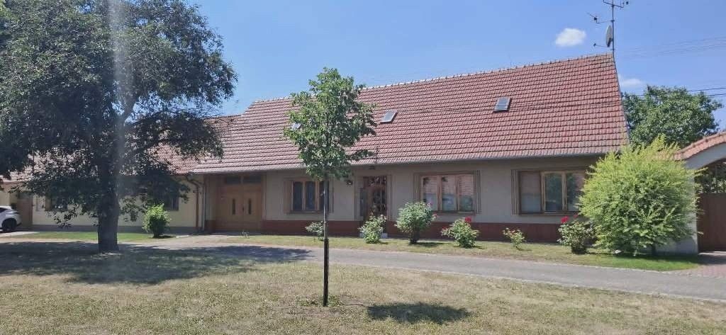 Prodej domu 350 m² - foto 2