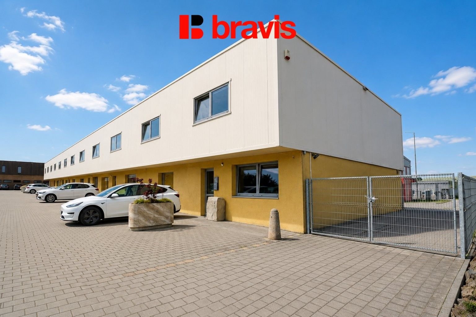 Pronájem komerčního prostoru 280 m² - foto 3