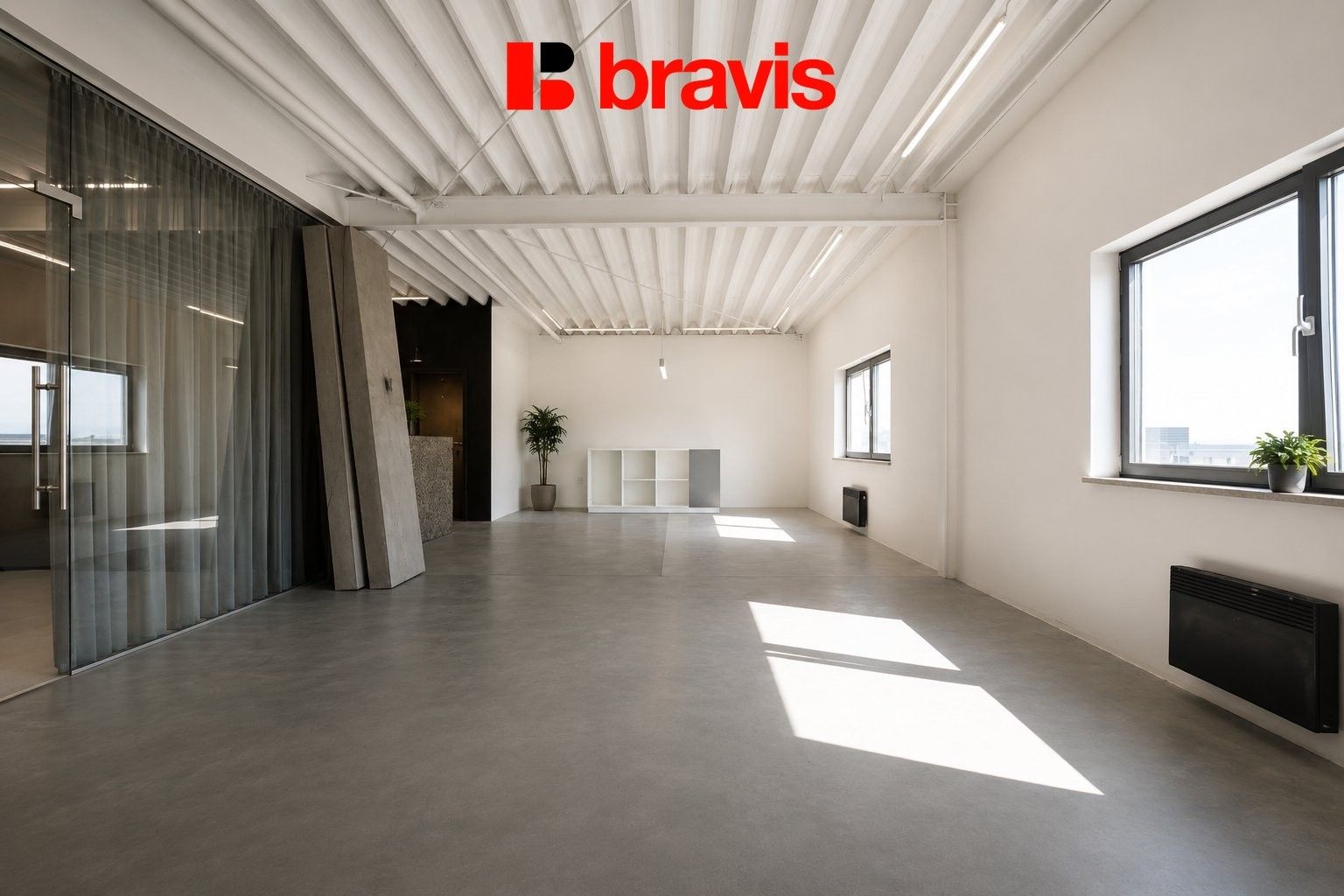 Pronájem komerčního prostoru 280 m² - foto 8