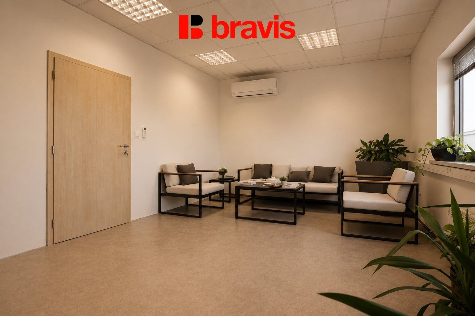 Pronájem komerčního prostoru 280 m² - foto 16