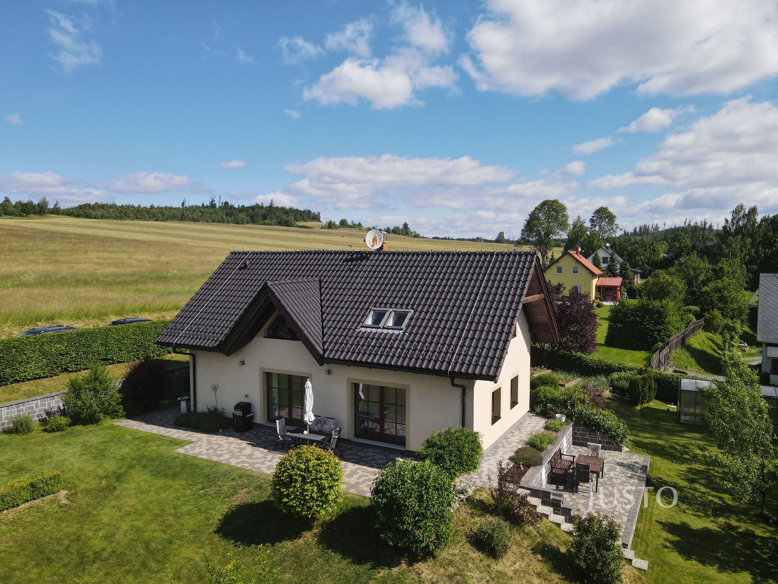 Prodej domu 256 m² - foto 1
