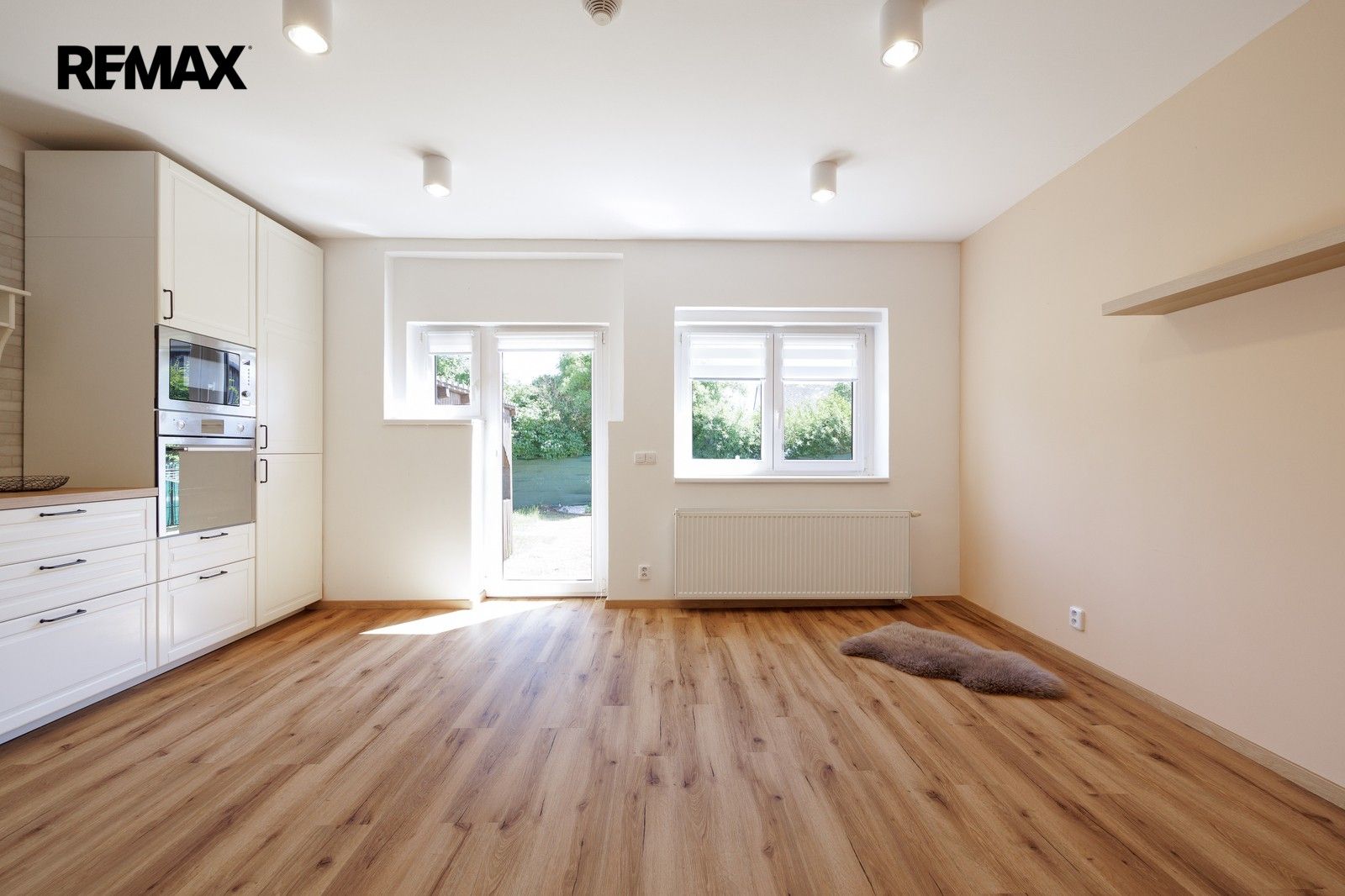 Prodej bytu 3+kk 68 m² - foto 2