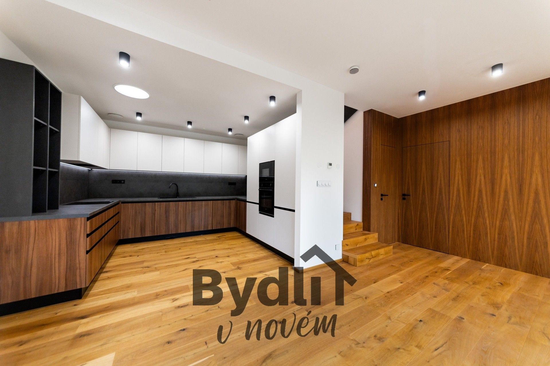 Prodej domu 184 m² - foto 3