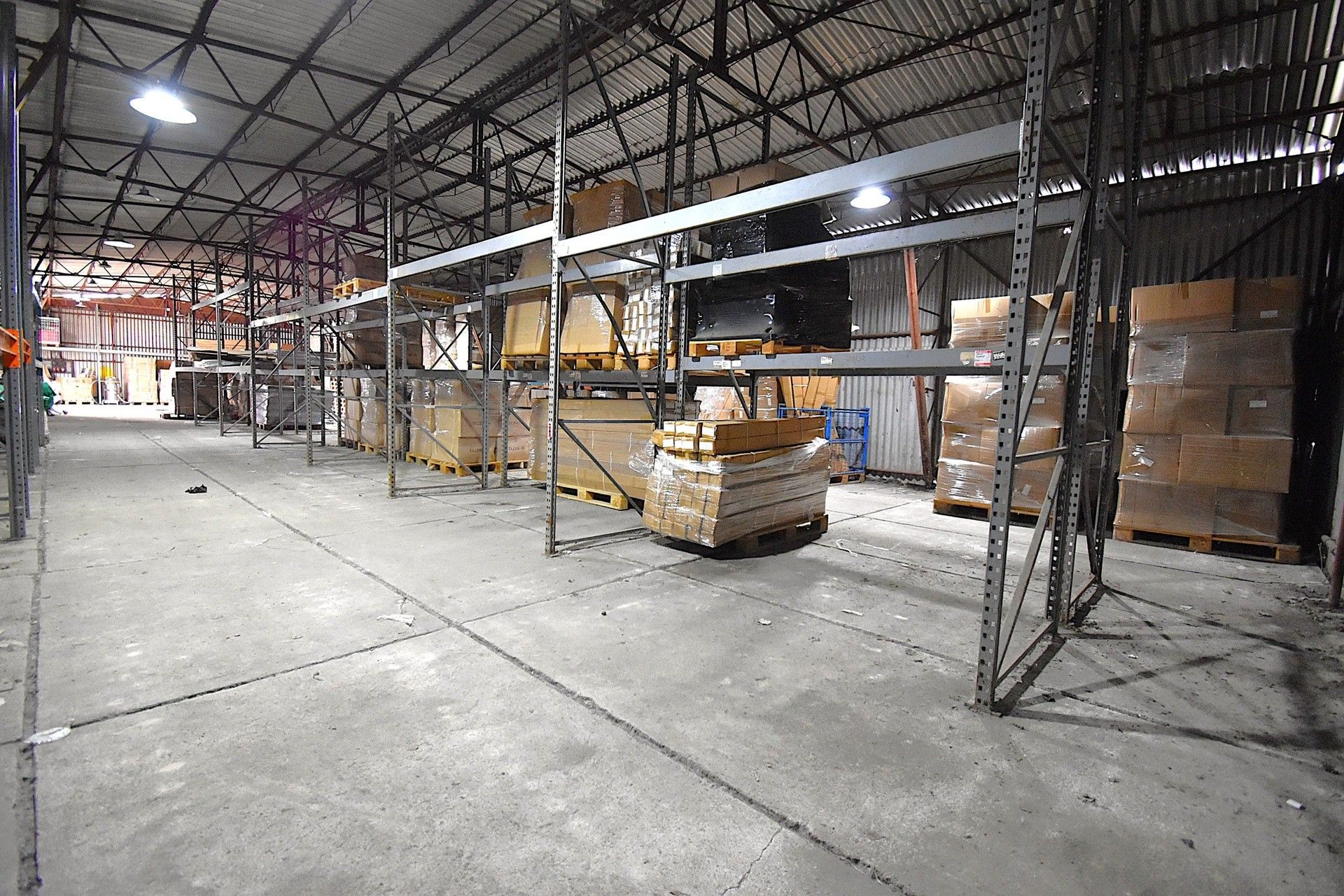 Pronájem komerčního prostoru 340 m² - foto 1