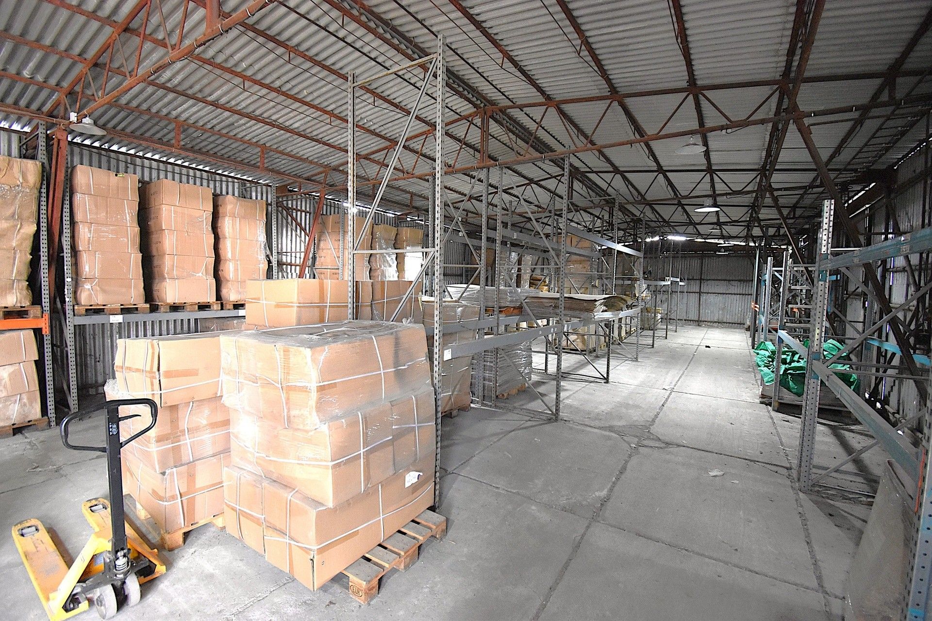 Pronájem komerčního prostoru 340 m² - foto 8
