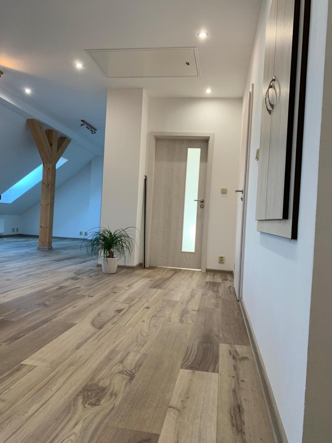 Pronájem bytu 2+kk 95 m² - foto 7