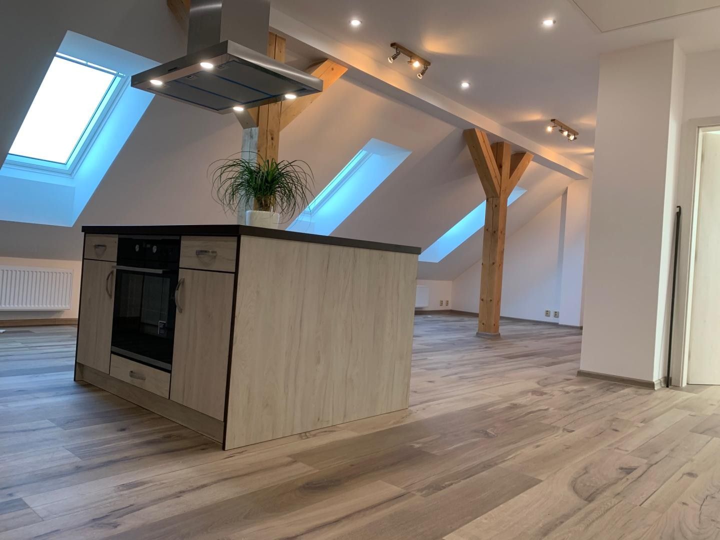 Pronájem bytu 2+kk 95 m² - foto 20