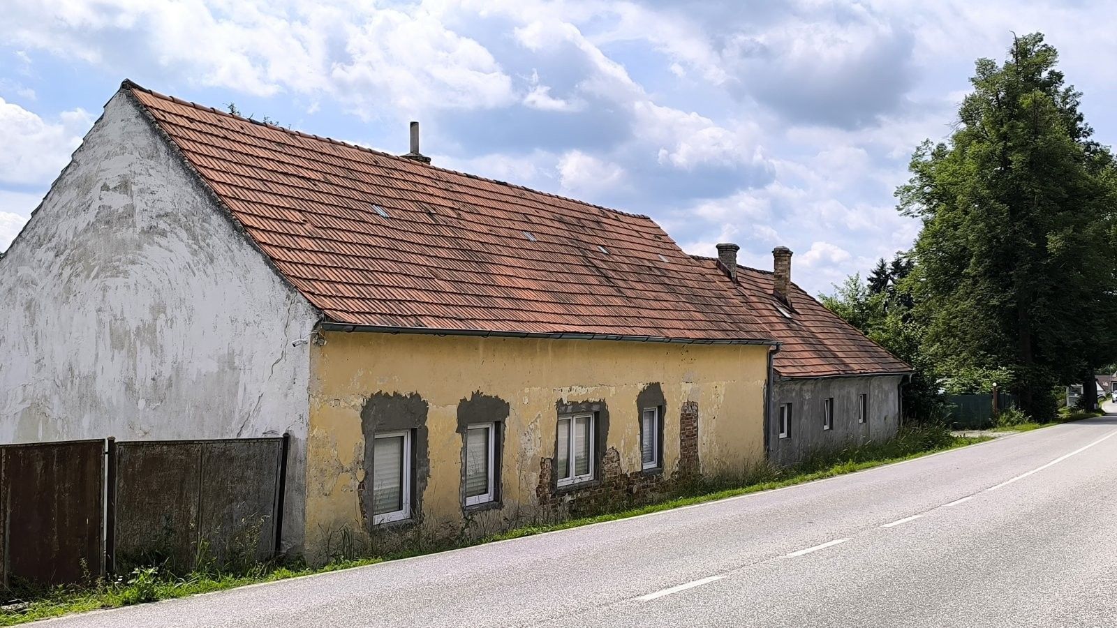 Prodej domu 400 m² - foto 1