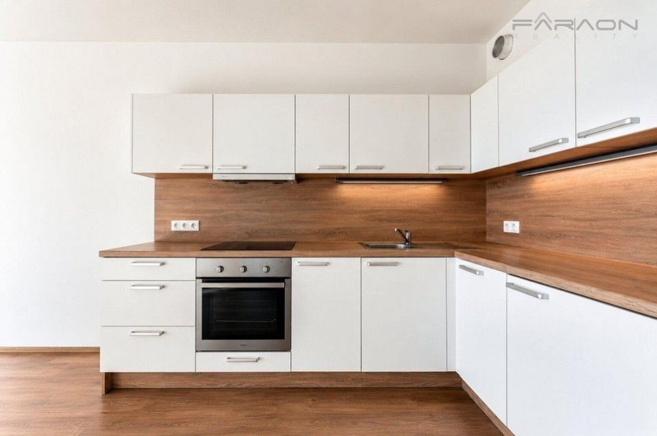 Pronájem bytu 1+kk 32 m² - foto 2