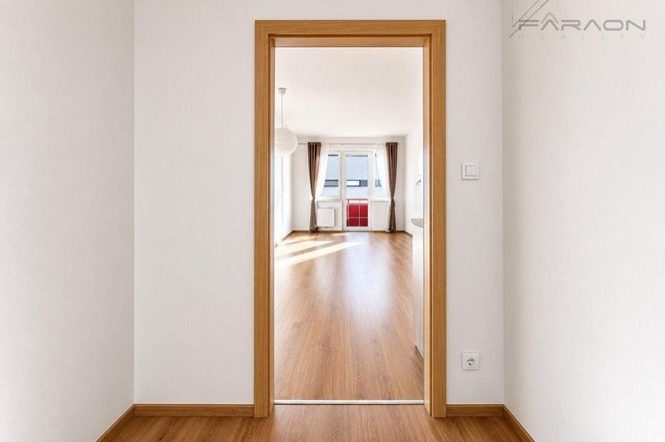 Pronájem bytu 1+kk 32 m² - foto 7